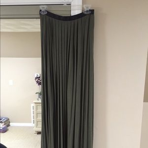 NWOT maxi skirt with 2 slits from Urban Outfitters